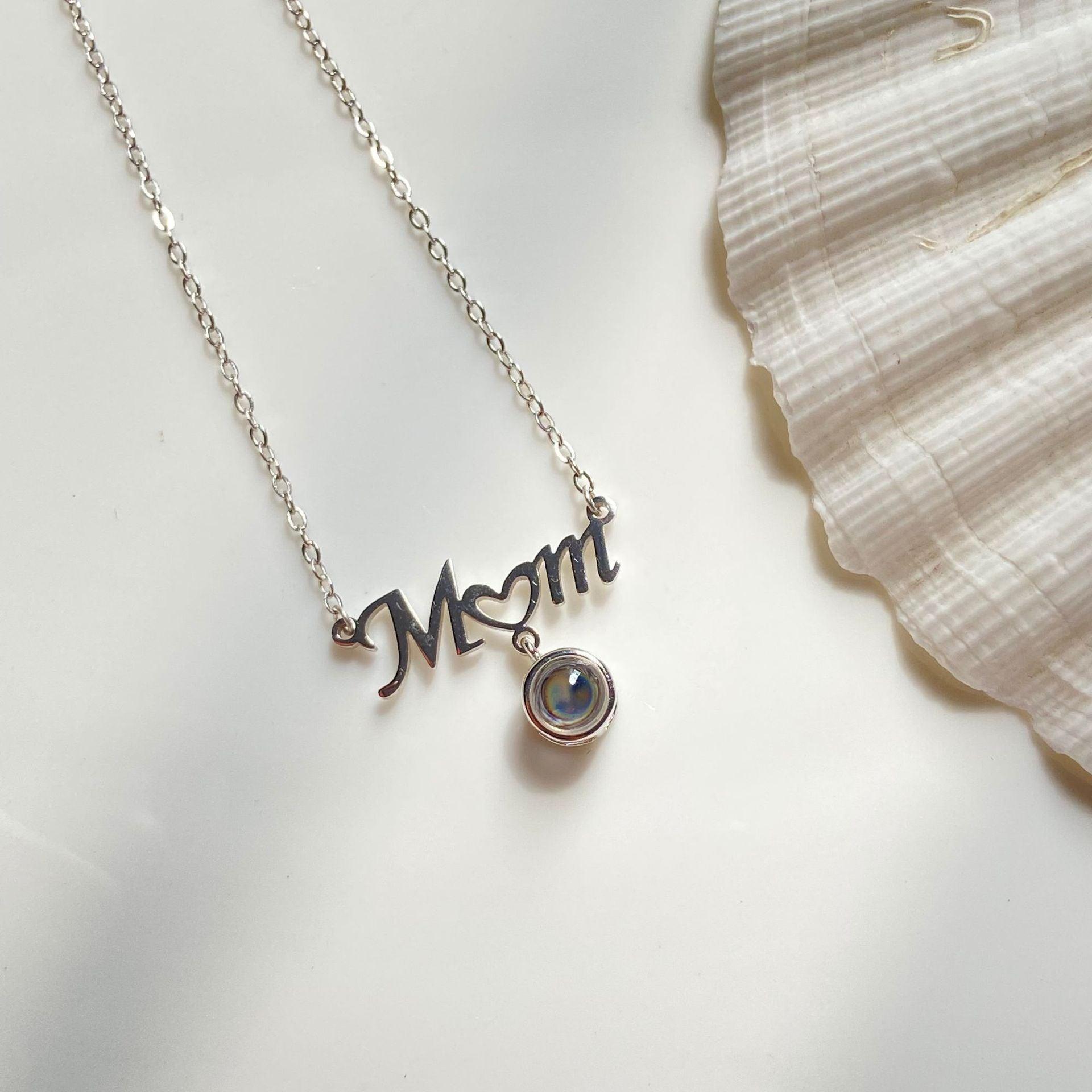 Personalised MOM Projection Necklace - LOX VAULT