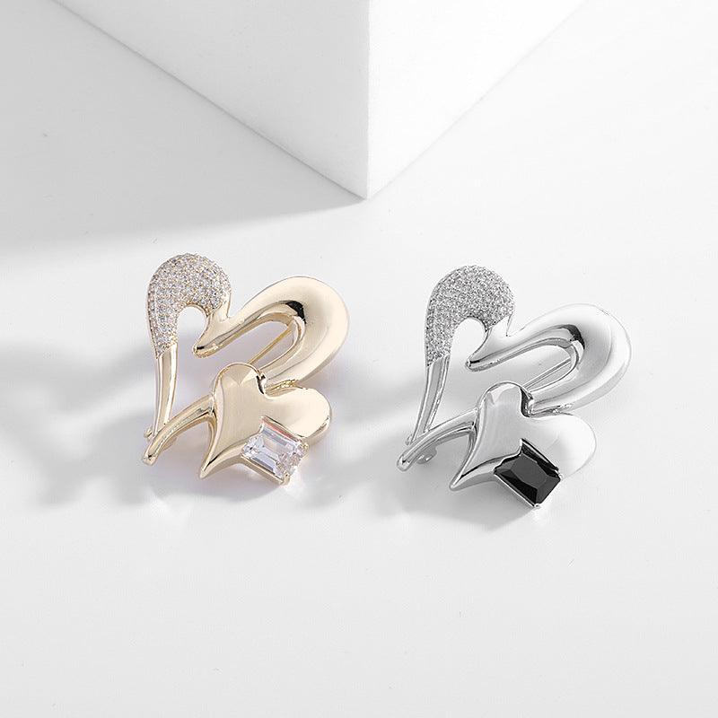 Buckle Heart-to-heart Brooch - LOX VAULT